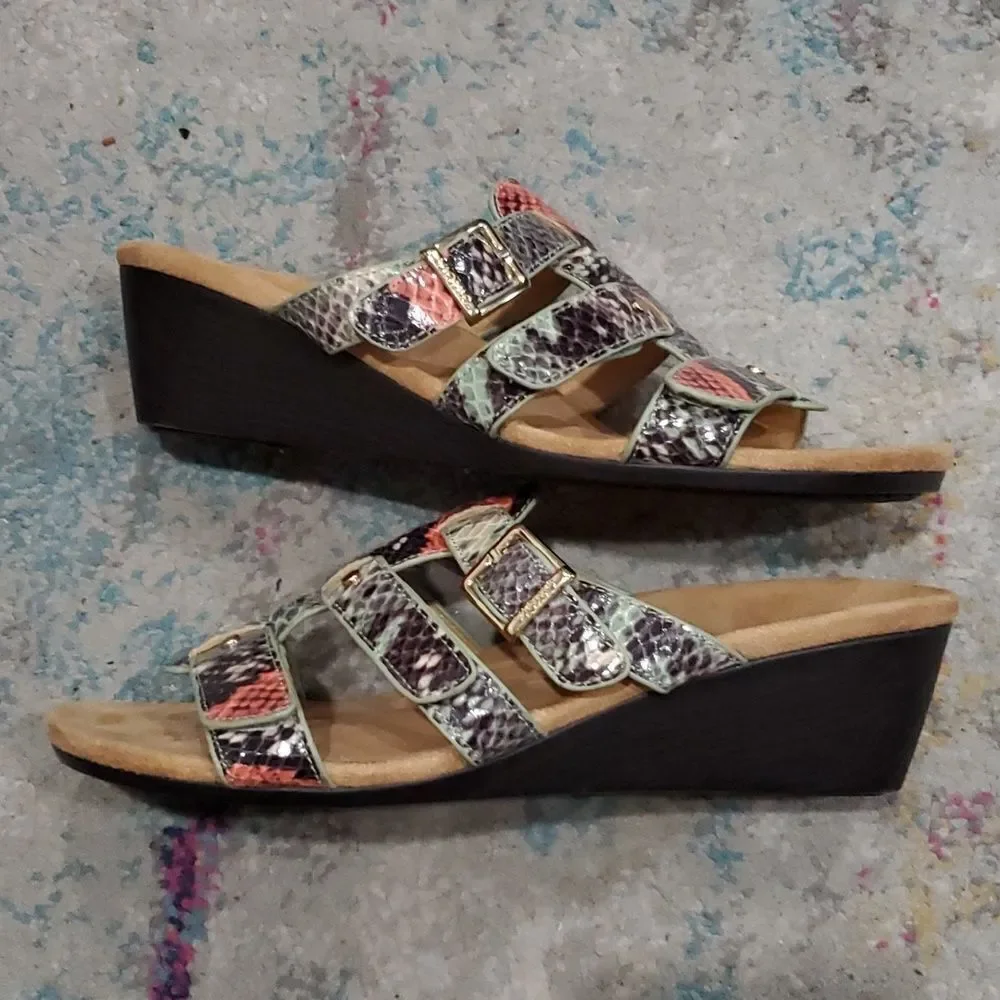 Vionic Colorful Snake Pattern Wedges - Picture 6 of 15